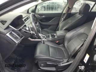 2019 Jaguar I-Pace S z VIN SADHB2S14K1F73583, wystawiony jako Copart lot #49225465 z przebiegiem 68 938 mil mil oraz Nie do naprawy • Non repairable. Historia ofert i sprzedaży dostępna na DreamBid. Obrazek 7.