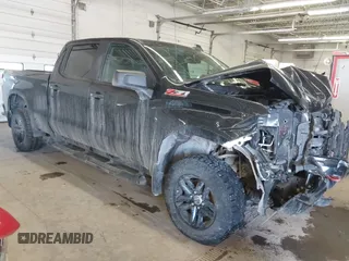 2022 Chevrolet Silverado 1500 Custom Trail Boss with VIN 3GCPDCED9NG512441, listed as a IAAI auction lot 41362293 with 31,303 mi miles and . Bid and sale history available at DreamBid. Image 1.
