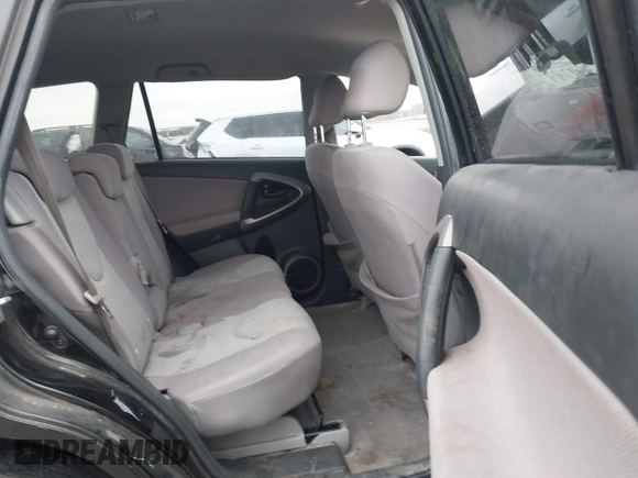 2006 Toyota RAV4 with VIN JTMZK33V965001685, listed as a IAAI auction lot 40995034 with 254,383 mi miles. Bid and sale history available at carsss.com. Image 8.