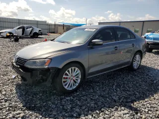 2012 Volkswagen Jetta SEL with VIN 3VWLP7AJ6CM321645, listed as a Copart auction lot 55826355 with 178,683 mi miles and Salvage title. Bid and sale history available at DreamBid. Image 1.