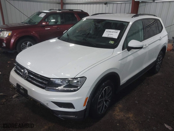 2021 Volkswagen Tiguan S with VIN 3VV1B7AX6MM081755, listed as a IAAI auction lot 41864918 with 40,406 mi miles. Bid and sale history available at carsss.com. Image 17.
