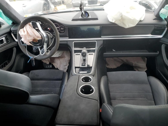 2019 Porsche Panamera GTS with VIN WP0AG2A72KL139345, listed as a Copart auction lot 41057544 with 26,826 mi miles. Bid and sale history available at carsss.com. Image 8.