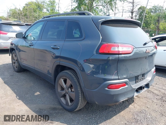 2017 Jeep Cherokee Latitude с VIN 1C4PJLCB7HW507397, выставлен на аукционе IAAI как лот 42382161 с пробегом 87 359 миль миль и . История ставок и продаж доступна на DreamBid. Изображение 3.
