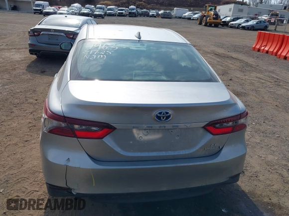 2022 Toyota Camry Hybrid LE with VIN 4T1C31AK9NU595842, listed as a IAAI auction lot 41764564 with 33,783 mi miles. Bid and sale history available at carsss.com. Image 16.
