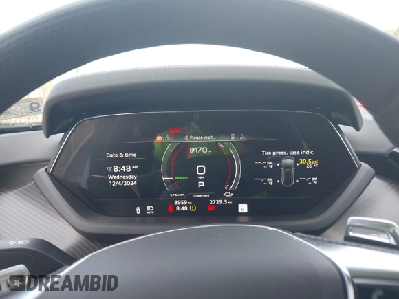 2023 Audi RS e-tron GT z VIN WAUBHBFW5P7903655, wystawiony jako IAAI lot #40952092 z przebiegiem 8 959 mil mil oraz . Historia ofert i sprzedaży dostępna na DreamBid. Obrazek 7.