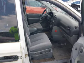2007 Dodge Grand Caravan SE with VIN 1D4GP24R17B117067, listed as a IAAI auction lot 42006737 with 171,270 mi miles and . Bid and sale history available at DreamBid. Image 5.