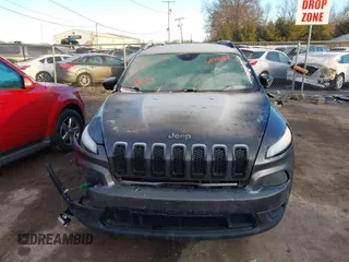 2017 Jeep Cherokee Altitude с VIN 1C4PJLAB6HW652837, выставлен на аукционе IAAI как лот 41459829 с пробегом 84 660 миль миль и . История ставок и продаж доступна на DreamBid. Изображение 12.