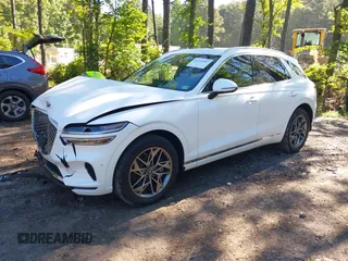 2023 Genesis GV70 2.5T z VIN KMUMADTB9PU098982, wystawiony jako IAAI lot #42335587 z przebiegiem 20 215 mil mil oraz . Historia ofert i sprzedaży dostępna na DreamBid. Obrazek 2.