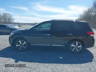 2015 Nissan Pathfinder SL with VIN 5N1AR2MM2FC618166, listed as a IAAI auction lot 41827244 with 60,505 mi miles and . Bid and sale history available at DreamBid. Image 14.