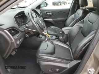 2019 Jeep Cherokee Latitude Plus with VIN 1C4PJMLN0KD384738, listed as a Copart auction lot 60099805 with 52,073 mi miles and Salvage title. Bid and sale history available at DreamBid. Image 7.