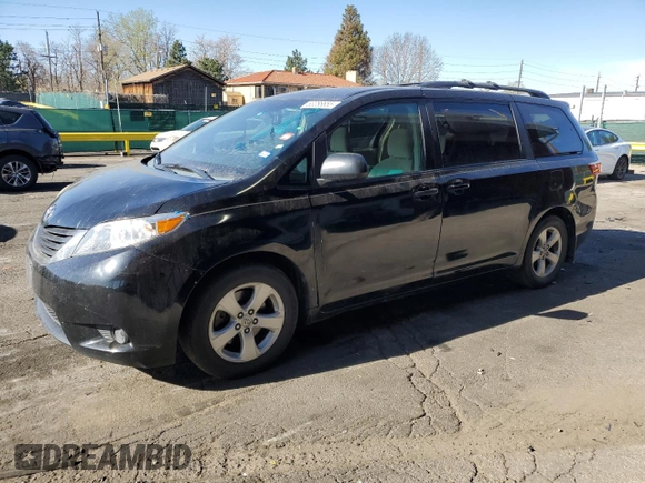 2015 Toyota Sienna LE AAS с VIN 5TDKK3DC3FS536567, выставлен на аукционе Copart как лот 53286655 с пробегом 269 828 миль миль и Списание • Salvage title. История ставок и продаж доступна на DreamBid. Изображение 1.