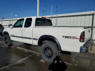 2000 Toyota Tundra SR5 with VIN 5TBBT4415YS050193, listed as a Copart auction lot 53702725 with 136,081 mi miles and Salvage Title. Bid and sale history available at DreamBid. Image 2.