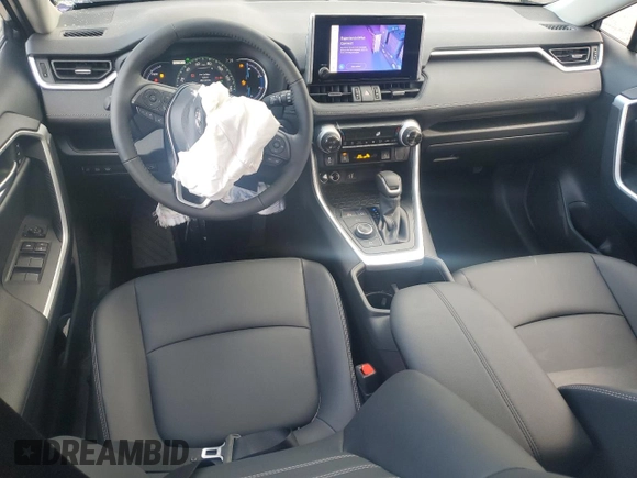 2025 Toyota RAV4 Hybrid XLE Premium z VIN JTMB6RFV9SD154846, wystawiony jako Copart lot #51107595 z przebiegiem 1 908 mil mil oraz Szkoda całkowita • Salvage title. Historia ofert i sprzedaży dostępna na DreamBid. Obrazek 8.