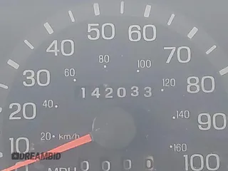 1999 Ford Econoline Passenger XL с VIN 1FBSS31S6XHB77883, выставлен на аукционе IAAI как лот 42259053 с пробегом 142 033 миль миль и . История ставок и продаж доступна на DreamBid. Изображение 12.