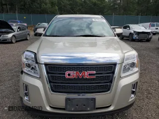 2013 GMC Terrain SLE z VIN 2GKFLREK3D6364737, wystawiony jako Copart lot #56192625 z przebiegiem 100 307 mil mil oraz Szkoda całkowita • Salvage title. Historia ofert i sprzedaży dostępna na DreamBid. Obrazek 5.