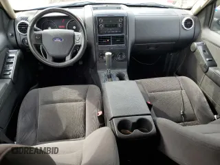 2010 Ford Explorer XLT z VIN 1FMEU6DE2AUA09064, wystawiony jako Copart lot #55181075 z przebiegiem 112 333 mil mil oraz Szkoda całkowita • Salvage title. Historia ofert i sprzedaży dostępna na DreamBid. Obrazek 8.