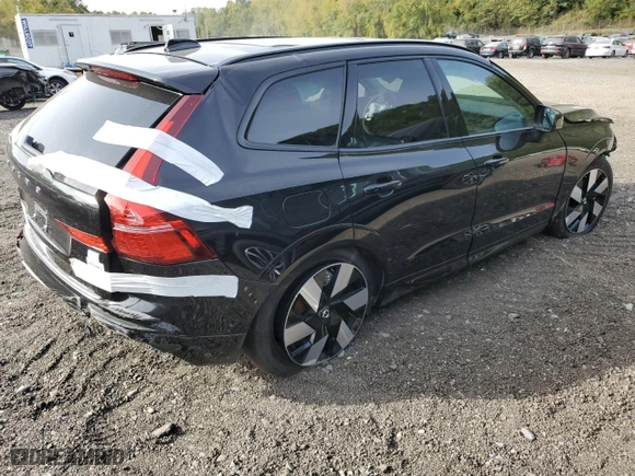 2024 Volvo XC60 Recharge Plug-In Hybrid Plus Dark Theme with VIN YV4H60DL0R1902514, listed as a Copart auction lot 72979664 with 1,302 mi miles and Salvage Title. Bid and sale history available at carsss.com. Image 3.