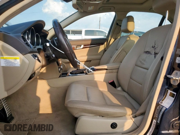 2014 Mercedes-Benz C 250 Sport with VIN WDDGF4HB5EG253474, listed as a Copart auction lot 59246965 with 166,078 mi miles and Clean title. Bid and sale history available at DreamBid. Image 7.