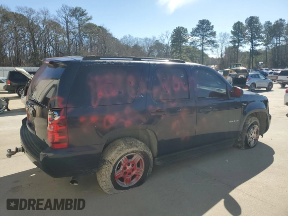 2007 Chevrolet Tahoe LS with VIN 1GNFC13J77J129067, listed as a Copart auction lot 42613505 with 293,775 mi miles and Salvage title. Bid and sale history available at DreamBid. Image 3.