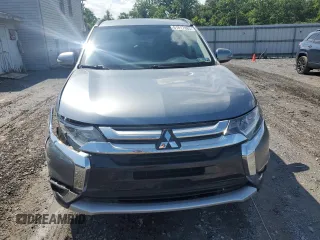 2016 Mitsubishi Outlander SE with VIN JA4AZ3A30GZ000679, listed as a Copart auction lot 61817885 with 81,316 mi miles and Salvage title. Bid and sale history available at DreamBid. Image 5.