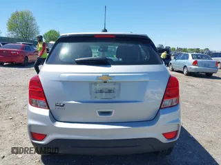 2018 Chevrolet Trax LS with VIN 3GNCJKSB1JL420107, listed as a IAAI auction lot 42129972 with 595,541 mi miles. Bid and sale history available at carsss.com. Image 15.