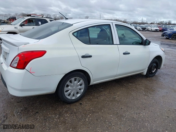 2019 Nissan Versa Sedan SV with VIN 3N1CN7AP1KL809325, listed as a IAAI auction lot 41199329 with 95,726 mi miles. Bid and sale history available at carsss.com. Image 4.