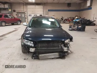 2010 Audi A4 Premium z VIN WAUSFAFL8AA037109, wystawiony jako IAAI lot #42221942 z przebiegiem 177 019 mil mil oraz . Historia ofert i sprzedaży dostępna na DreamBid. Obrazek 13.