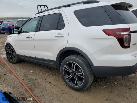 2013 Ford Explorer Sport with VIN 1FM5K8GT3DGB59540, listed as a Copart auction lot 47833255 with 210,972 mi miles and Salvage Title. Bid and sale history available at carsss.com. Image 2.