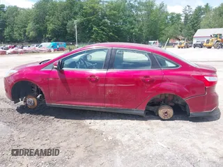2013 Ford Focus SE с VIN 1FADP3F24DL317135, выставлен на аукционе IAAI как лот 42529477 с пробегом 142 670 миль миль и . История ставок и продаж доступна на DreamBid. Изображение 12.