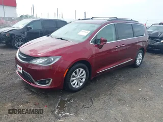 2017 Chrysler Pacifica Touring L z VIN 2C4RC1BG0HR702383, wystawiony jako IAAI lot #42124646 z przebiegiem 141 704 mil mil oraz . Historia ofert i sprzedaży dostępna na DreamBid. Obrazek 19.