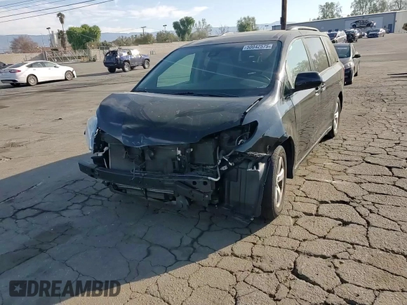 2020 Toyota Sienna LE Auto Access Seat with VIN 5TDKZ3DC1LS024068, listed as a Copart auction lot 50042575 with 72,664 mi miles and Salvage Title. Bid and sale history available at carsss.com. Image 12.