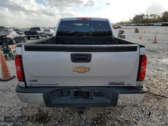2010 Chevrolet Silverado 1500 LT with VIN 1GCSCSE09AZ156331, listed as a Copart auction lot 85277304 with 249,980 mi miles and Salvage Title. Bid and sale history available at DreamBid. Image 6.