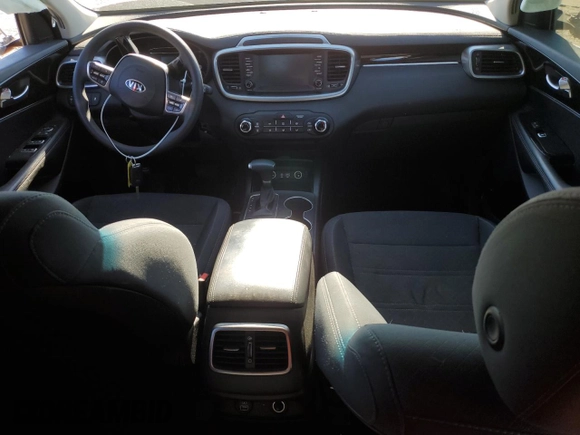 2020 Kia Sorento LX V6 with VIN 5XYPG4A59LG671550, listed as a Copart auction lot 88703985 with Not Provided miles and Salvage Title. Bid and sale history available at carsss.com. Image 8.