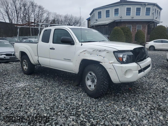 2009 Toyota Tacoma with VIN 5TEUU42NX9Z630224, listed as a Copart auction lot 51108325 with 172,151 mi miles and Clean Title. Bid and sale history available at carsss.com. Image 4.