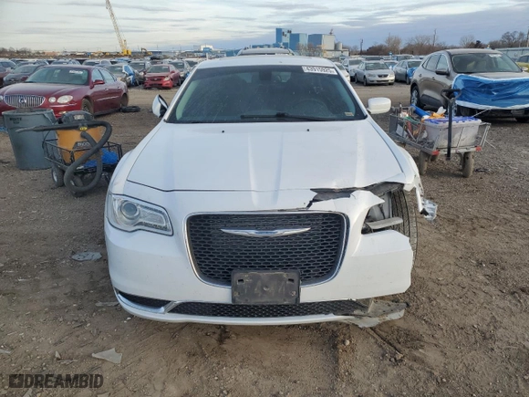 2016 Chrysler 300 Limited with VIN 2C3CCAAG0GH243694, listed as a Copart auction lot 43915925 with 183,071 mi miles and Salvage Title. Bid and sale history available at carsss.com. Image 5.
