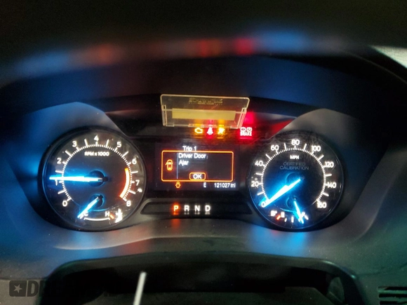 2016 Ford Utility Police Interceptor with VIN 1FM5K8AR0GGC67843, listed as a Copart auction lot 72233174 with 121,027 mi miles and Salvage Title. Bid and sale history available at carsss.com. Image 9.
