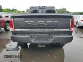 2018 Ram 2500 Limited z VIN 3C6UR5GL5JG289269, wystawiony jako Copart lot #59324035 z przebiegiem 94 266 mil mil oraz Szkoda całkowita • Salvage title. Historia ofert i sprzedaży dostępna na DreamBid. Obrazek 6.