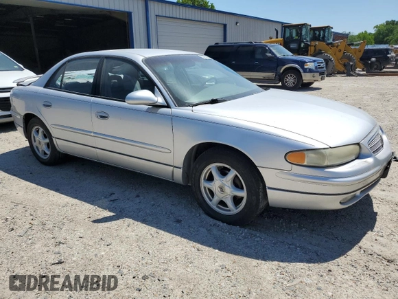 2002 Buick Regal LS z VIN 2G4WB55KX21144458, wystawiony jako Copart lot #54374445 z przebiegiem 97 900 mil mil oraz Czysty tytuł • Clean title. Historia ofert i sprzedaży dostępna na DreamBid. Obrazek 4.