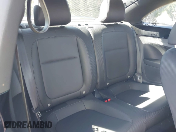 2016 Volkswagen Beetle SE с VIN 3VWJ17AT9GM620367, выставлен на аукционе IAAI как лот 42198976 с пробегом 94 048 миль миль и . История ставок и продаж доступна на DreamBid. Изображение 8.