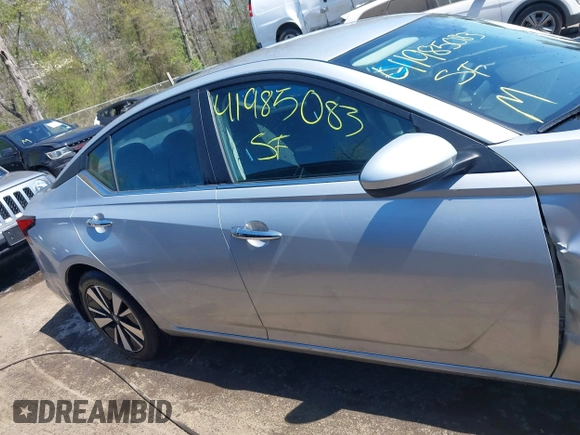 2022 Nissan Altima SV z VIN 1N4BL4DV4NN322539, wystawiony jako IAAI lot #41985083 z przebiegiem 33 112 mil mil oraz . Historia ofert i sprzedaży dostępna na DreamBid. Obrazek 13.
