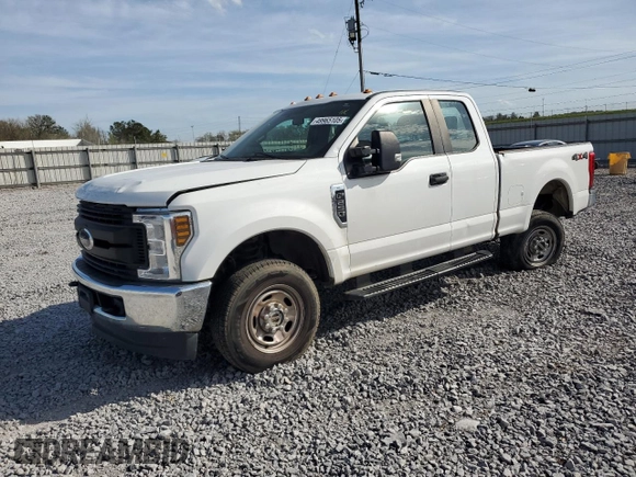 2019 Ford F-250 XL with VIN 1FT7X2B61KEG32082, listed as a Copart auction lot 49965105 with 104,658 mi miles and Salvage Title. Bid and sale history available at DreamBid. Image 1.