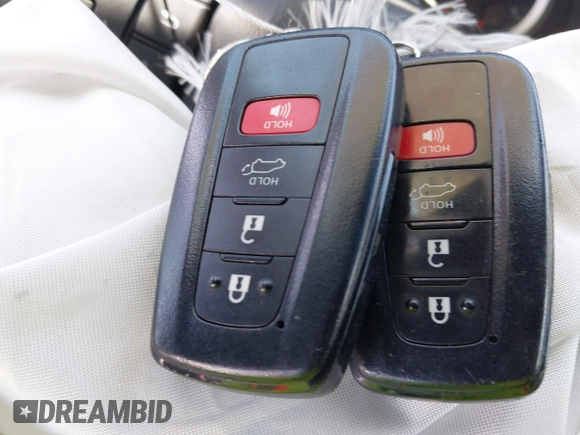 2021 Toyota Highlander L z VIN 5TDZZRAH1MS071300, wystawiony jako IAAI lot #42151244 z przebiegiem 32 780 mil mil oraz . Historia ofert i sprzedaży dostępna na DreamBid. Obrazek 11.