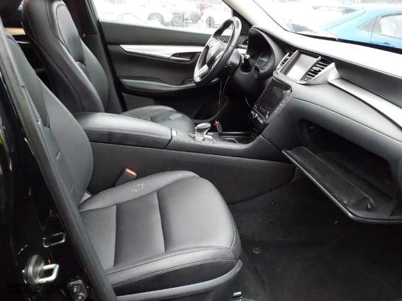 2019 Infiniti QX50 ESSENTIAL with VIN 3PCAJ5M17KF121971, listed as a IAAI auction lot 41452387 with 108,000 mi miles. Bid and sale history available at carsss.com. Image 5.