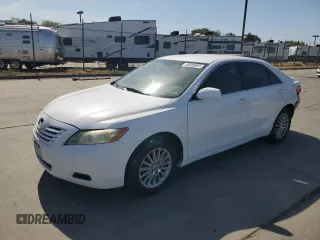 2008 Toyota Camry LE z VIN 4T1BE46K88U734590, wystawiony jako Copart lot #58566685 z przebiegiem 204 814 mil mil oraz Szkoda całkowita • Salvage title. Historia ofert i sprzedaży dostępna na DreamBid. Obrazek 1.