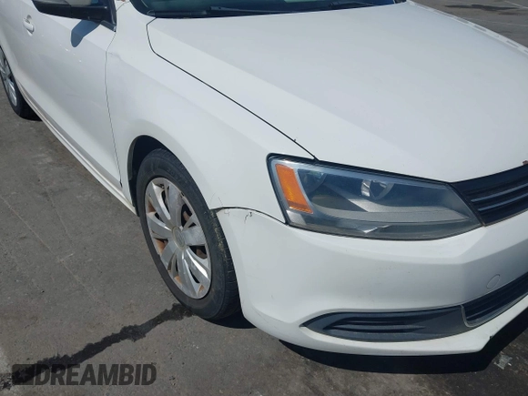 2013 Volkswagen Jetta SE с VIN 3VWDX7AJ7DM434235, выставлен на аукционе IAAI как лот 42292730 с пробегом 166 353 миль миль и . История ставок и продаж доступна на DreamBid. Изображение 6.