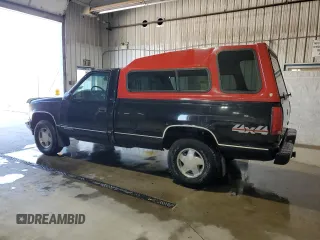 1996 GMC Sierra 1500 with VIN 1GTEK14M9TZ546010, listed as a Copart auction lot 54353635 with 252,481 mi miles and Salvage Title. Bid and sale history available at DreamBid. Image 2.