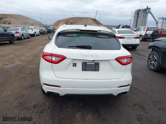2017 Maserati Levante S with VIN ZN661YUS1HX230522, listed as a IAAI auction lot 41716793 with 73,410 mi miles. Bid and sale history available at carsss.com. Image 16.