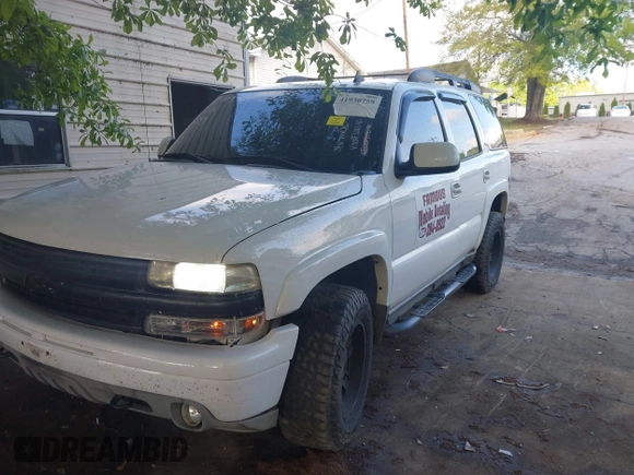 2006 Chevrolet Tahoe Z71 with VIN 1GNEK13Z96R128040, listed as a IAAI auction lot 41930759 with 318,153 mi miles. Bid and sale history available at carsss.com. Image 2.
