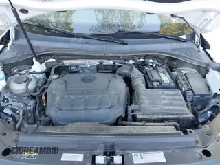 2020 Volkswagen Tiguan S z VIN 3VV1B7AX5LM010741, wystawiony jako IAAI lot #42030616 z przebiegiem 104 533 mil mil oraz . Historia ofert i sprzedaży dostępna na DreamBid. Obrazek 10.