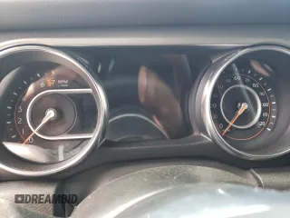 2022 Jeep Wrangler Unlimited Sahara Altitude with VIN 1C4HJXEG5NW174021, listed as a Copart auction lot 55200532 with Not provided miles and Salvage title. Bid and sale history available at DreamBid. Image 8.